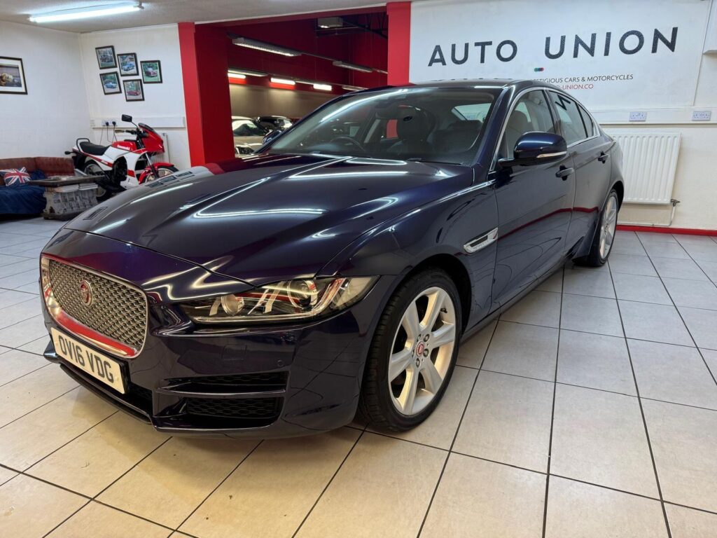 2016 Jaguar XE OV16VDG