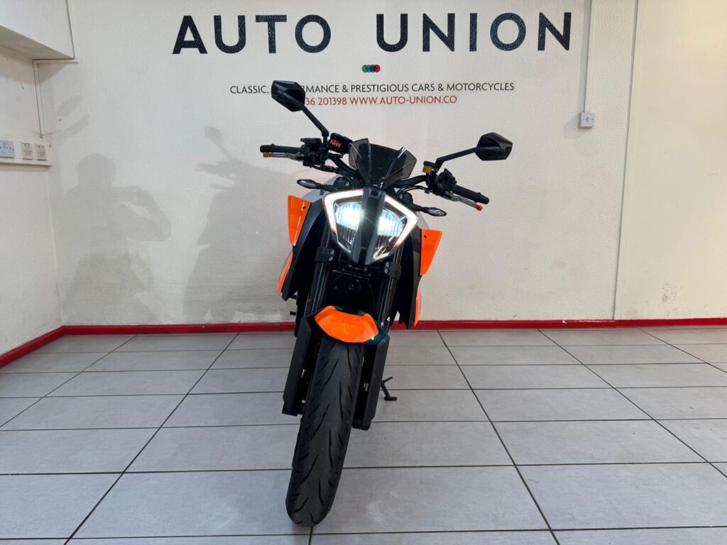 2022 KTM 1290 Super Duke R FG22KXR