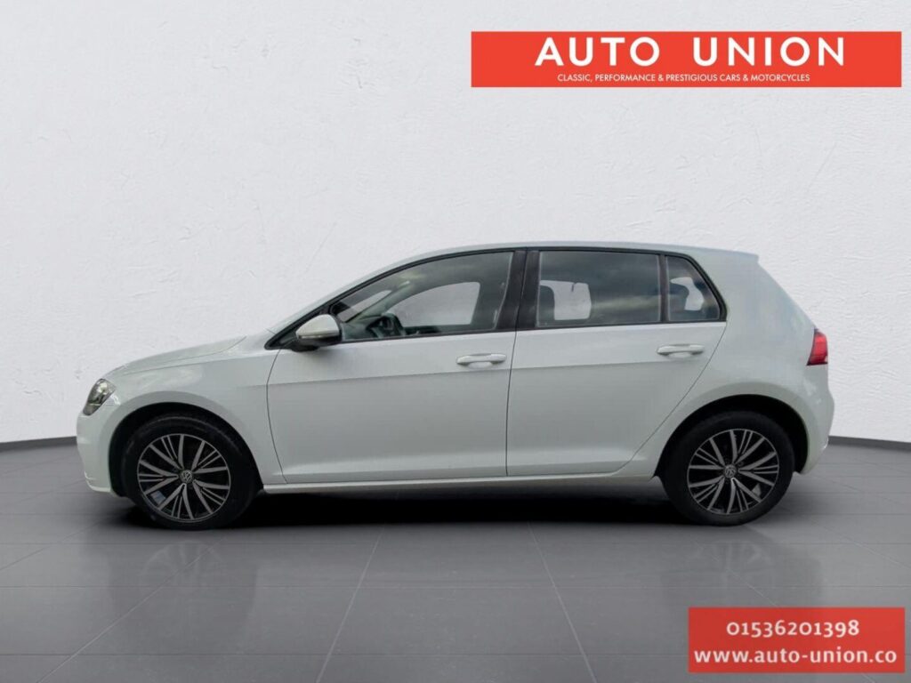 2018 Volkswagen Golf YC68YLW