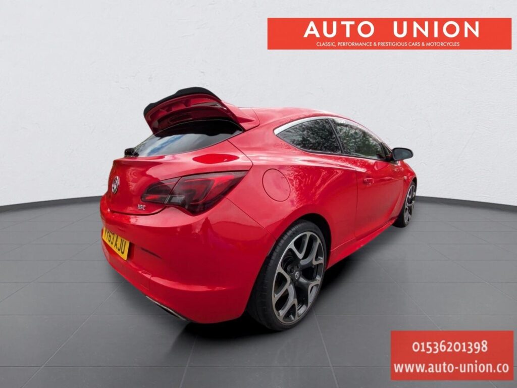 2013 Vauxhall Astra GTC YY63AJU