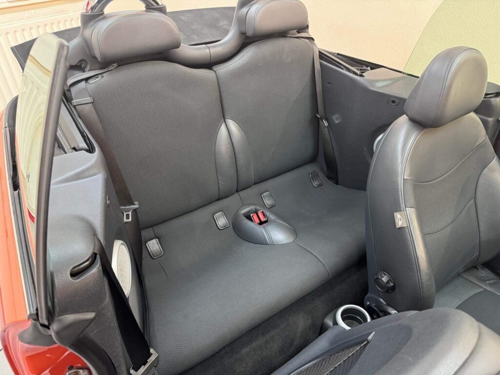 2004 MINI Convertible WL54HHF