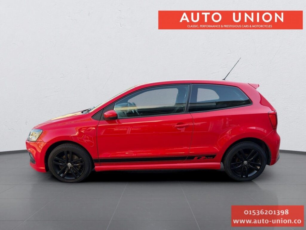 2016 Volkswagen Polo SE66XGX
