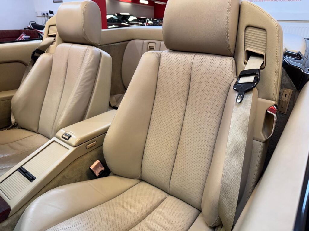 1990 Mercedes-Benz 500 G644TUW