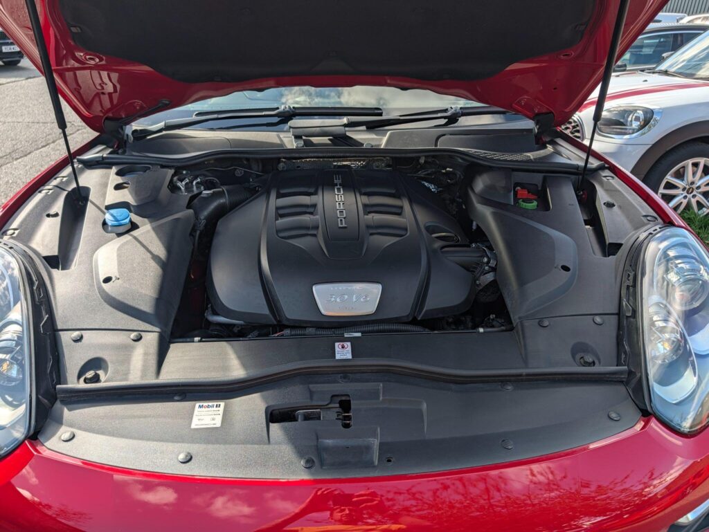 2016 Porsche Cayenne FE16GXO