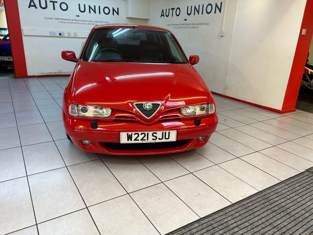 2000 Alfa Romeo 145 W221SJU