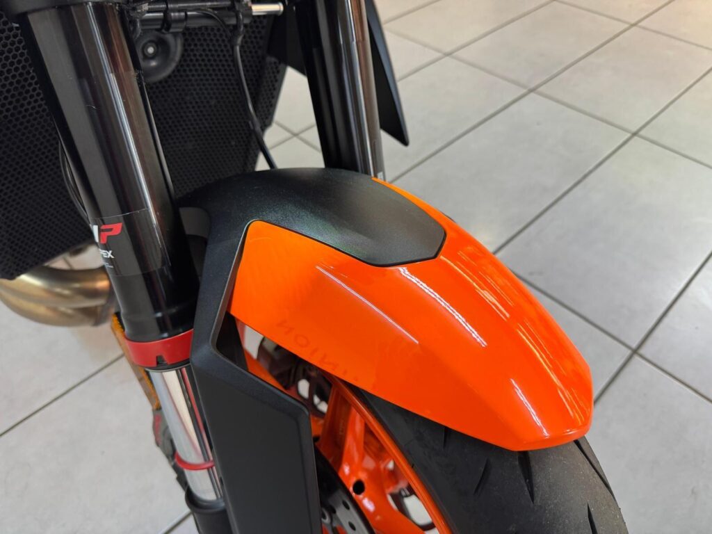 2022 KTM 1290 Super Duke R FG22KXR