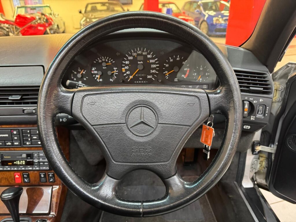 1993 Mercedes-Benz SL L154VDM