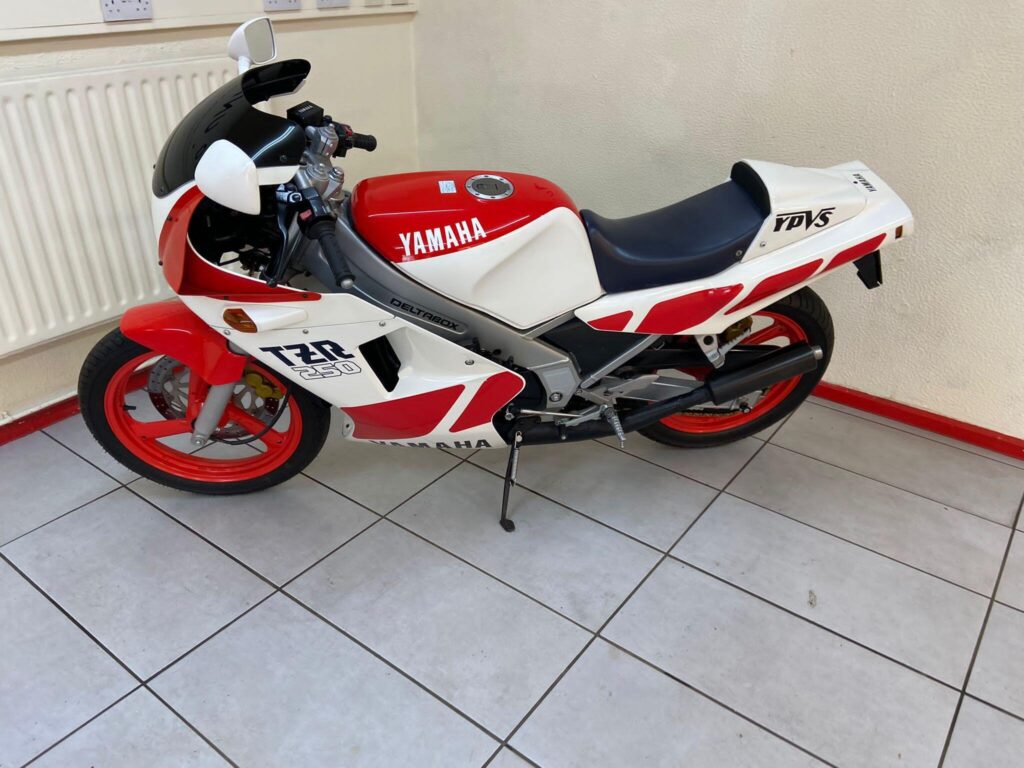 1986 Yamaha TZR250 C297ADL
