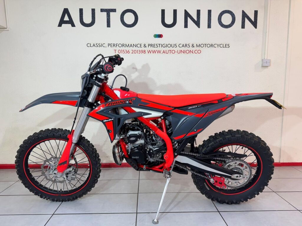 2025 Beta Xtrainer 300 YS25GMY