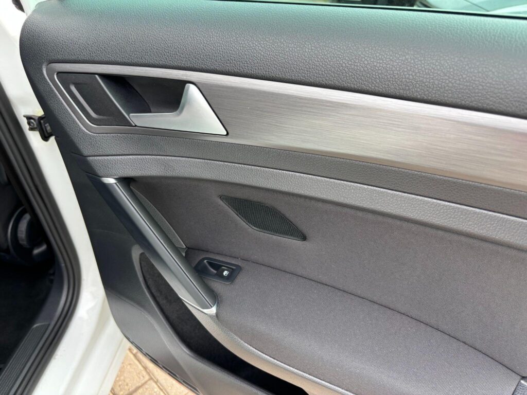 2019 Volkswagen Golf RL19UOU