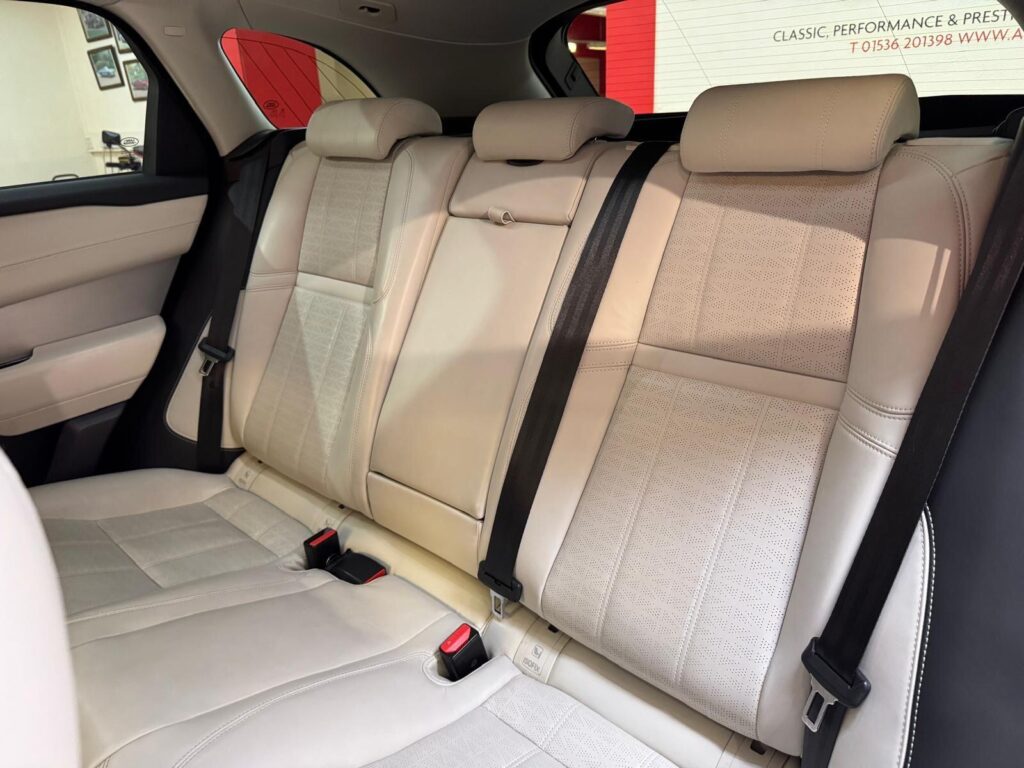 2019 Land Rover Range Rover Velar FR19CKN