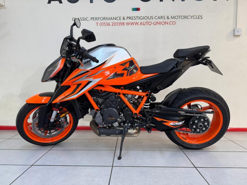 2022 KTM 1290 Super Duke R FG22KXR