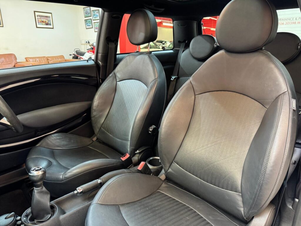 2007 MINI Hatch LT57XML