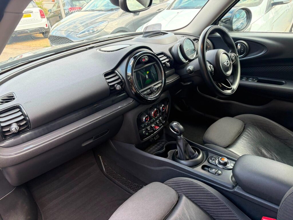 2017 MINI Clubman FT67FMV