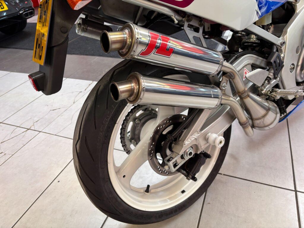 1995 Suzuki RGV250 M191WHG