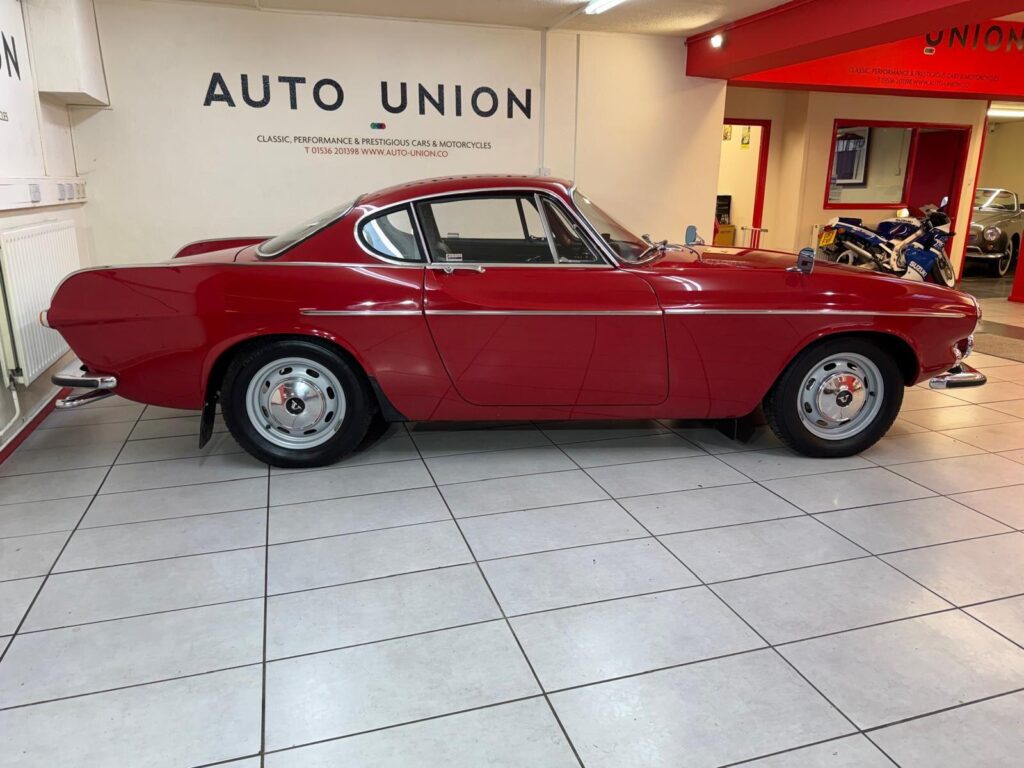 1967 Volvo P1800 PHR629F