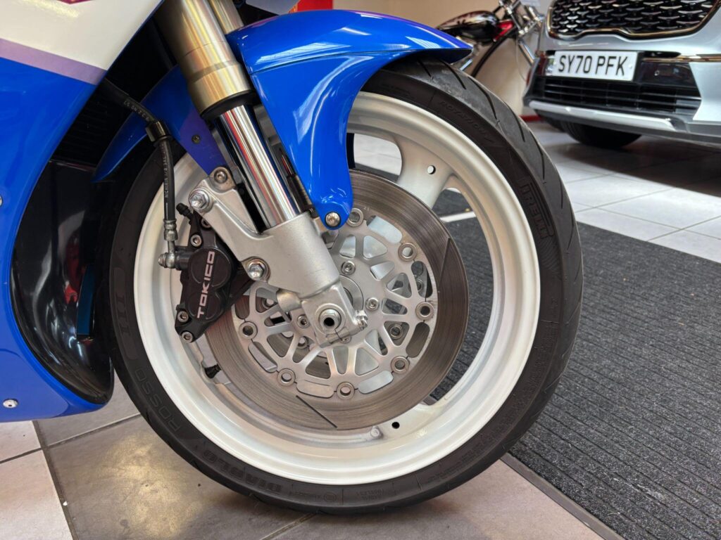 1995 Suzuki RGV250 M191WHG