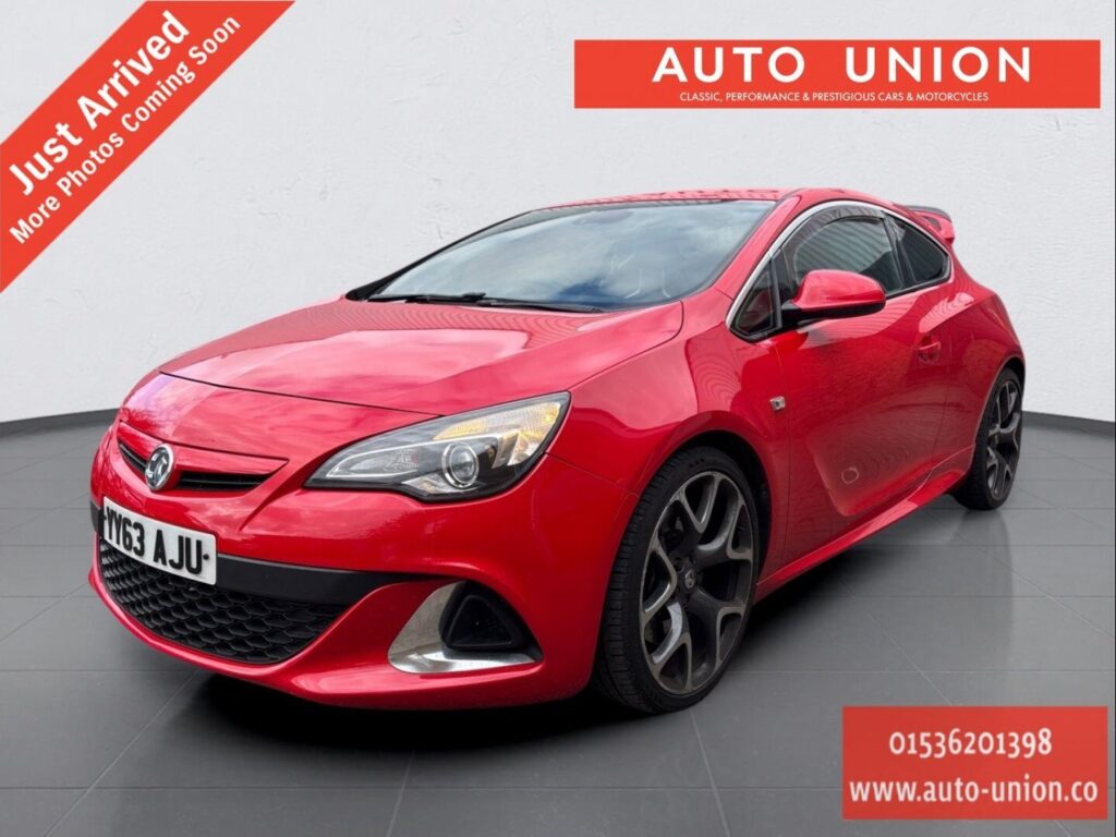 2013 Vauxhall Astra GTC YY63AJU