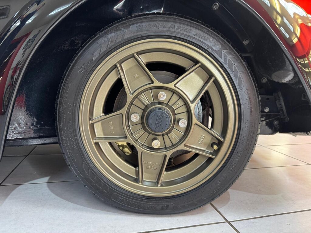 1997 Volkswagen Beetle R855KFB