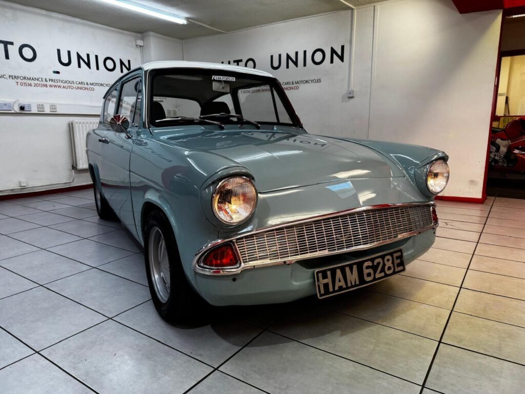 1967 Ford Anglia HAM628E