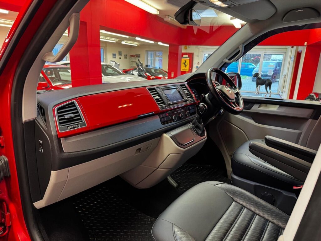 2018 Volkswagen Transporter ET68SLZ