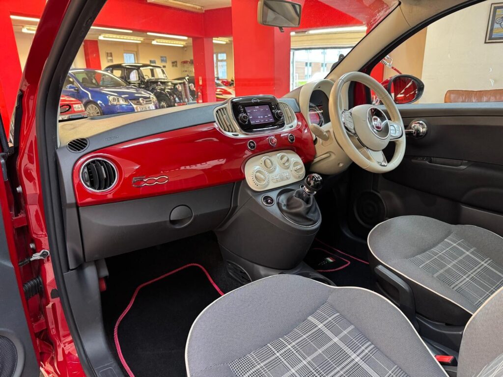 2016 Fiat 500 HV16HXH