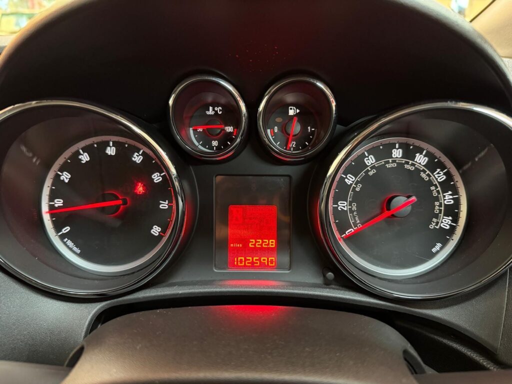 2014 Vauxhall Astra WA64XDY
