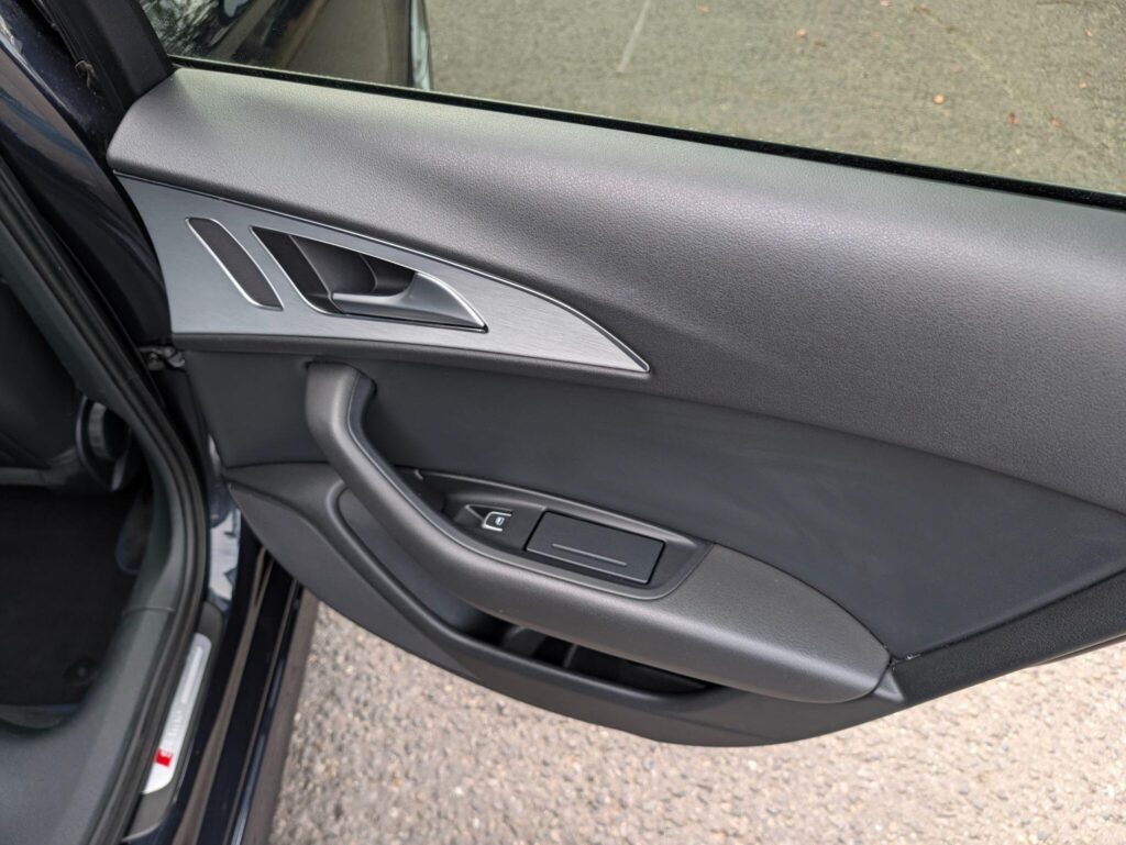2014 Audi A6 Avant OY14KLZ