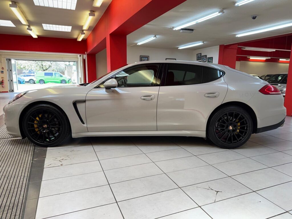 2013 Porsche Panamera SH63PDK
