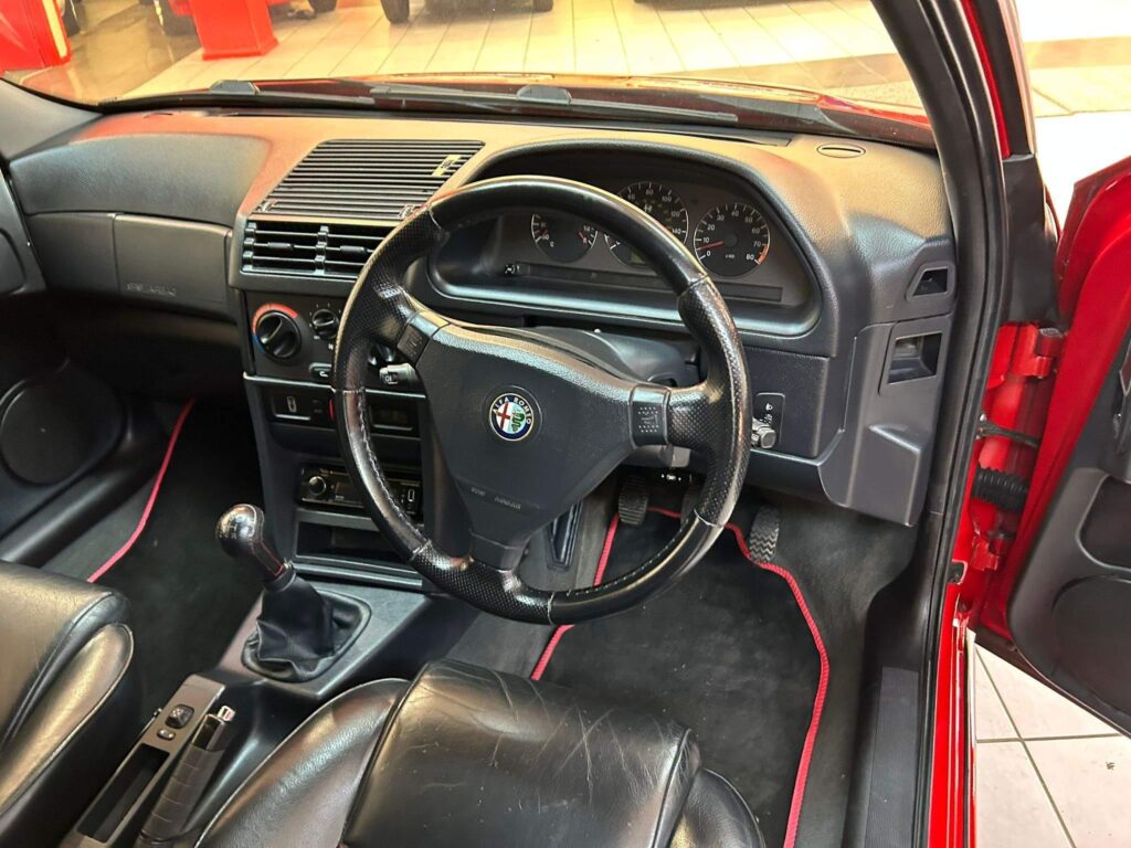 2000 Alfa Romeo 145 W221SJU