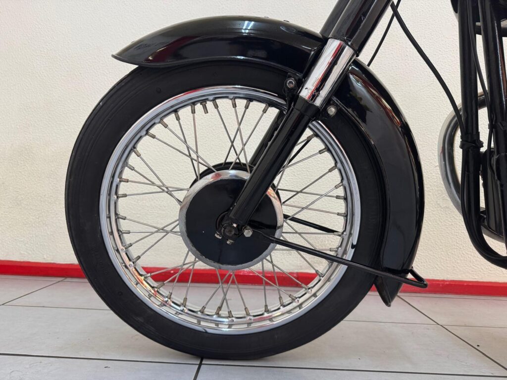 1959 BSA A7 TFO833