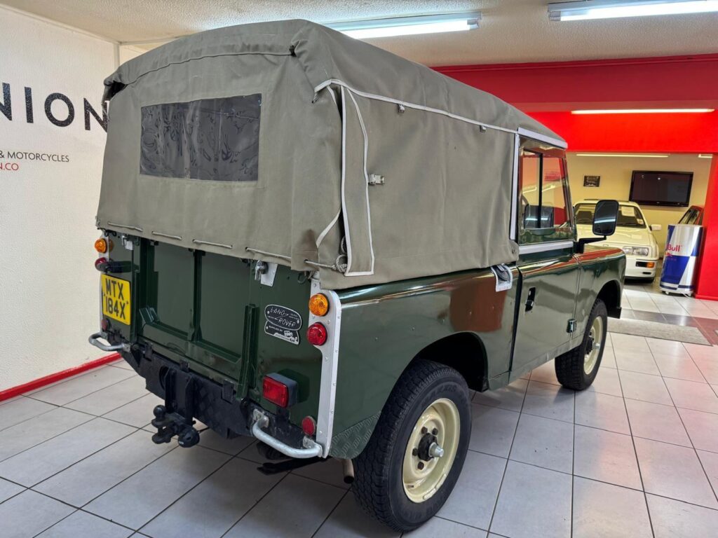 1982 Land Rover Series III MTX184X