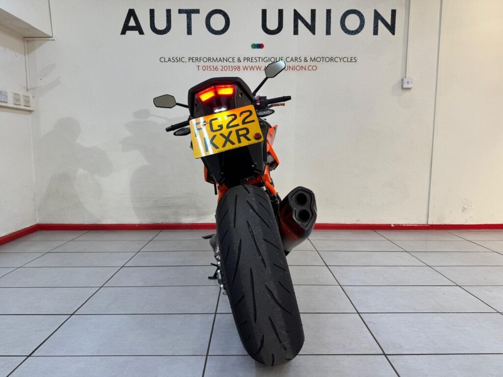 2022 KTM 1290 Super Duke R FG22KXR