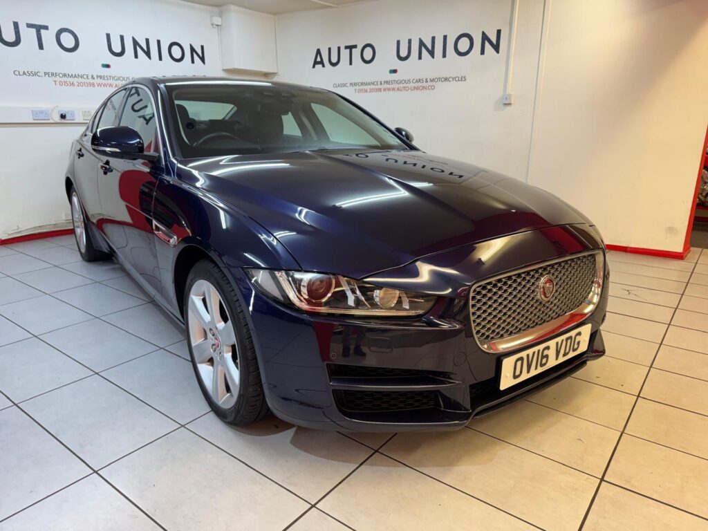 2016 Jaguar XE OV16VDG