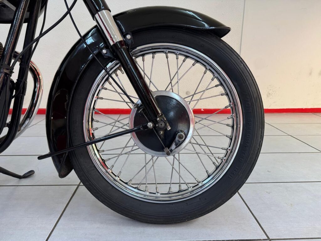 1959 BSA A7 TFO833