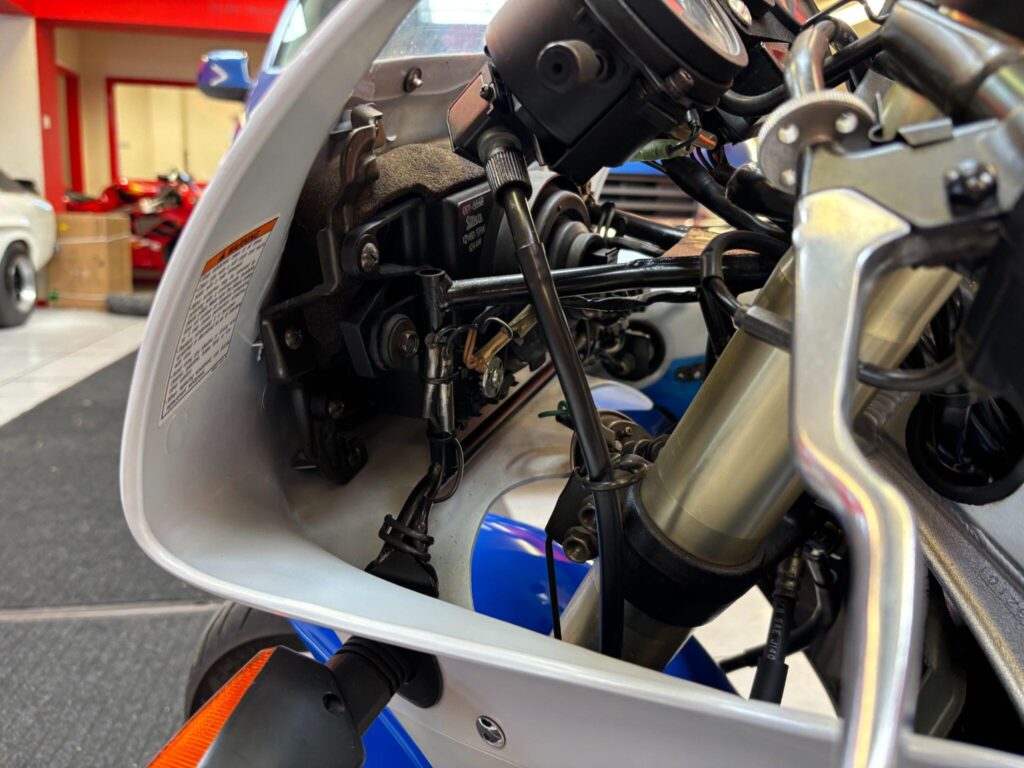 1995 Suzuki RGV250 M191WHG