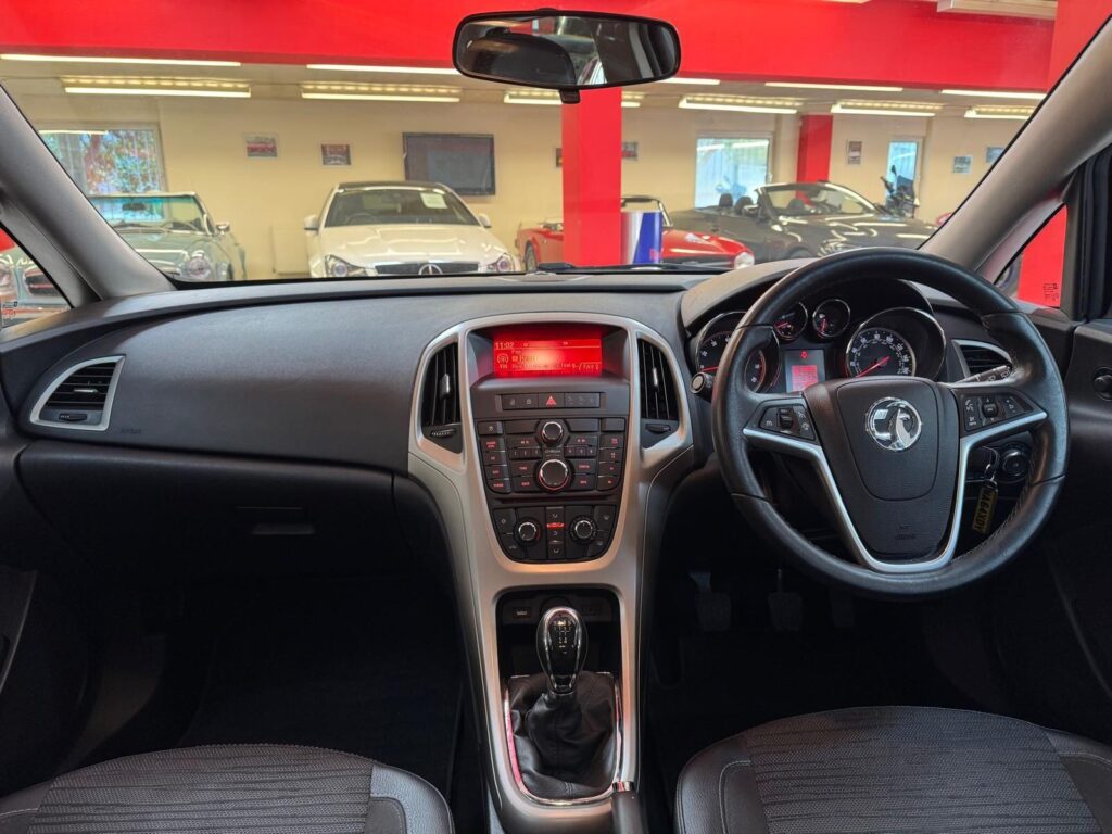 2014 Vauxhall Astra WA64XDY