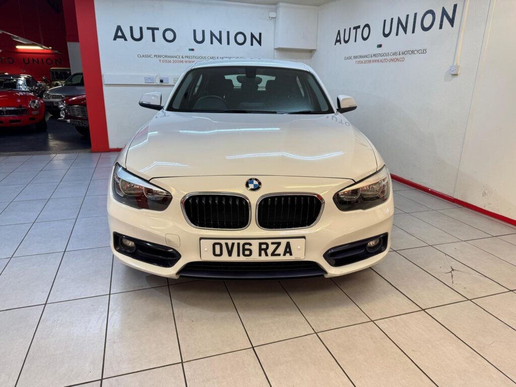2016 BMW 1 Series OV16RZA