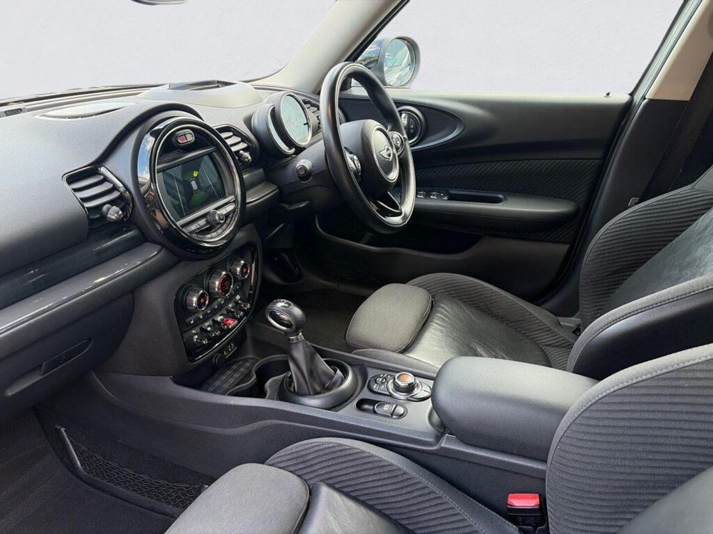 2017 MINI Clubman FT67FMV