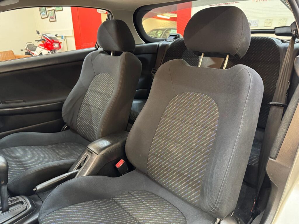 1995 Mazda MX-3 M174YRN