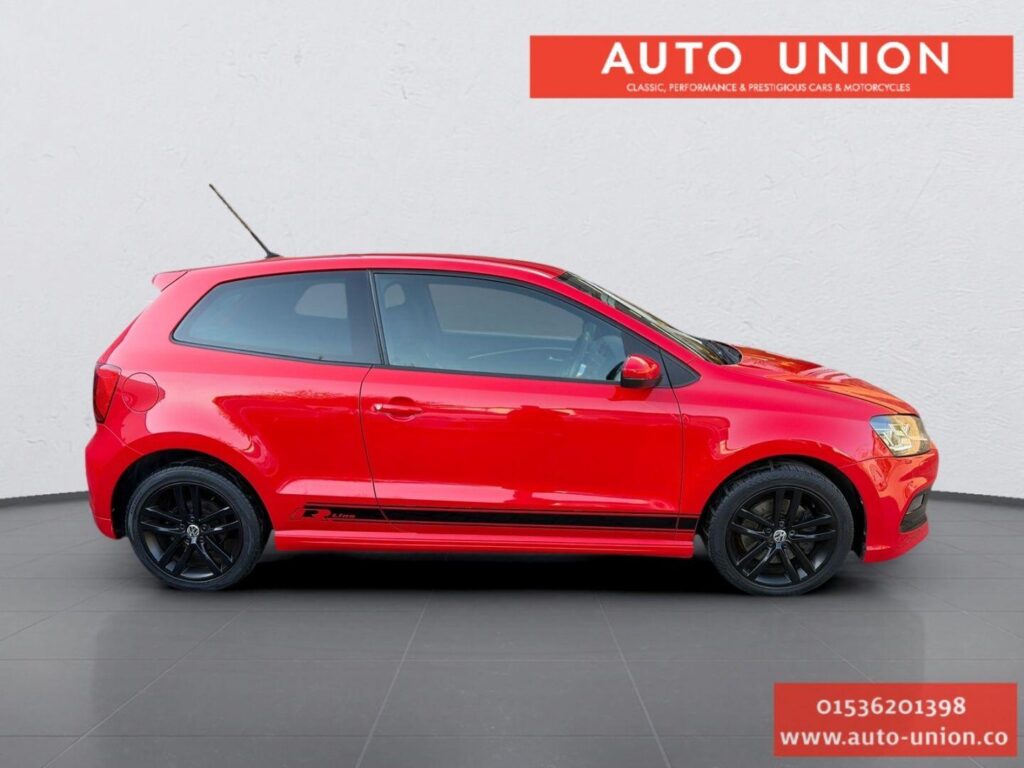 2016 Volkswagen Polo SE66XGX