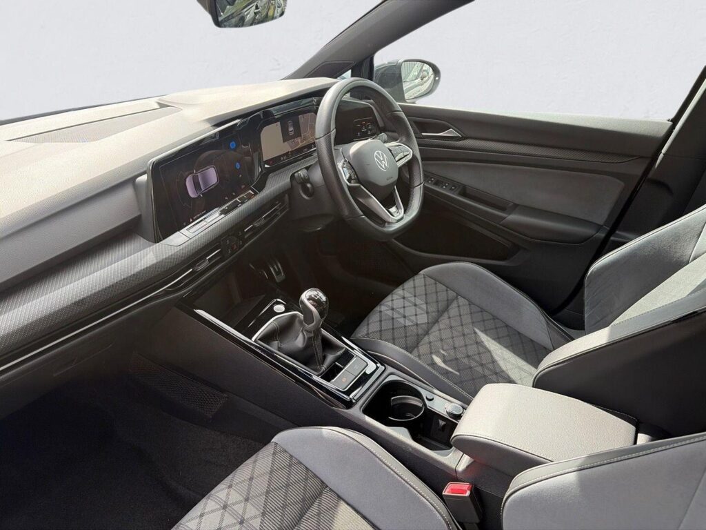 2024 Volkswagen Golf GD73OXB