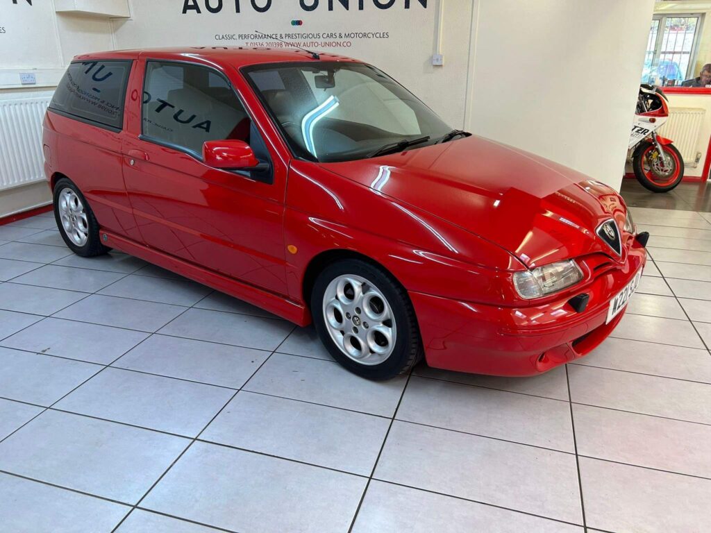 2000 Alfa Romeo 145 W221SJU