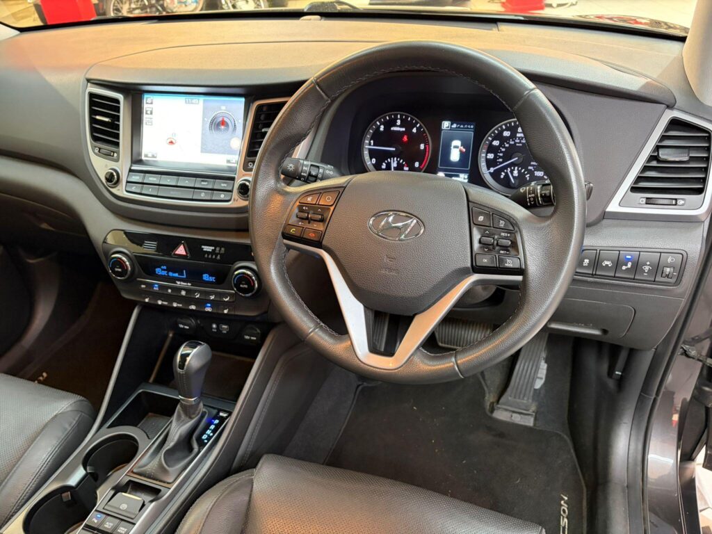 2016 Hyundai TUCSON KR16JFZ