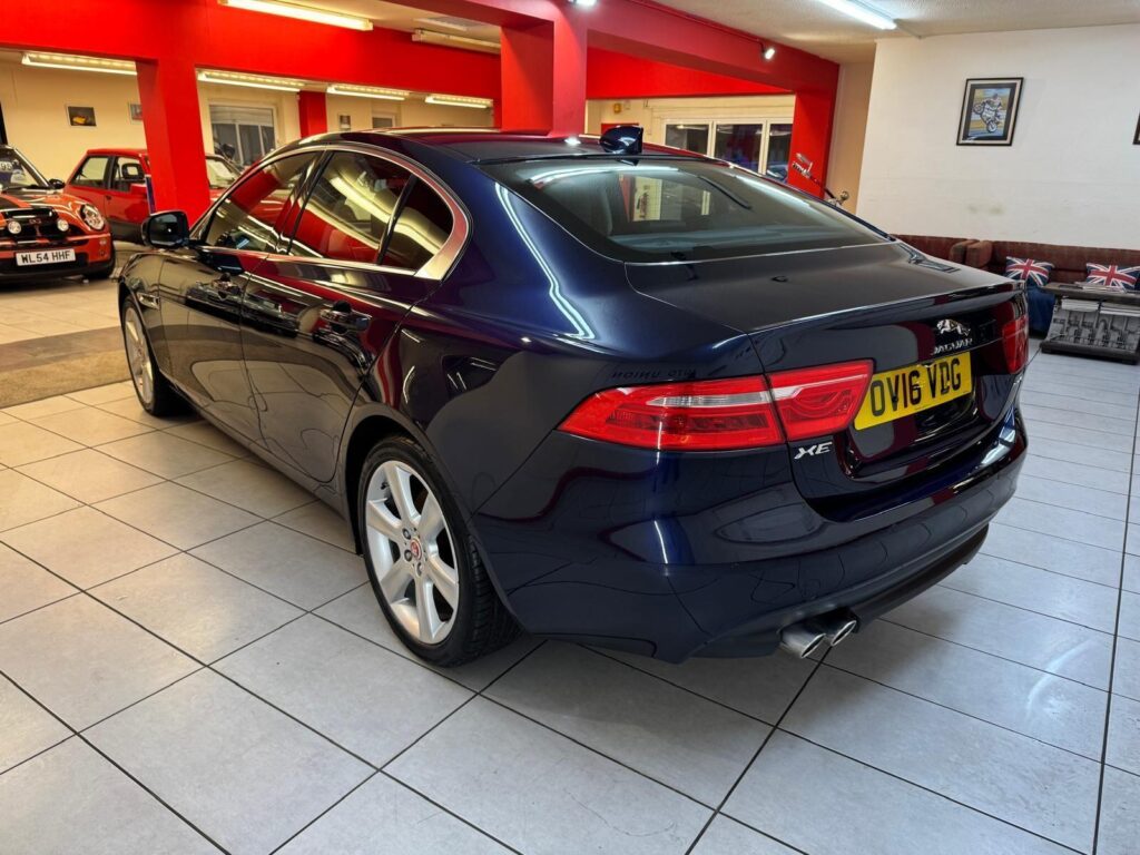 2016 Jaguar XE OV16VDG