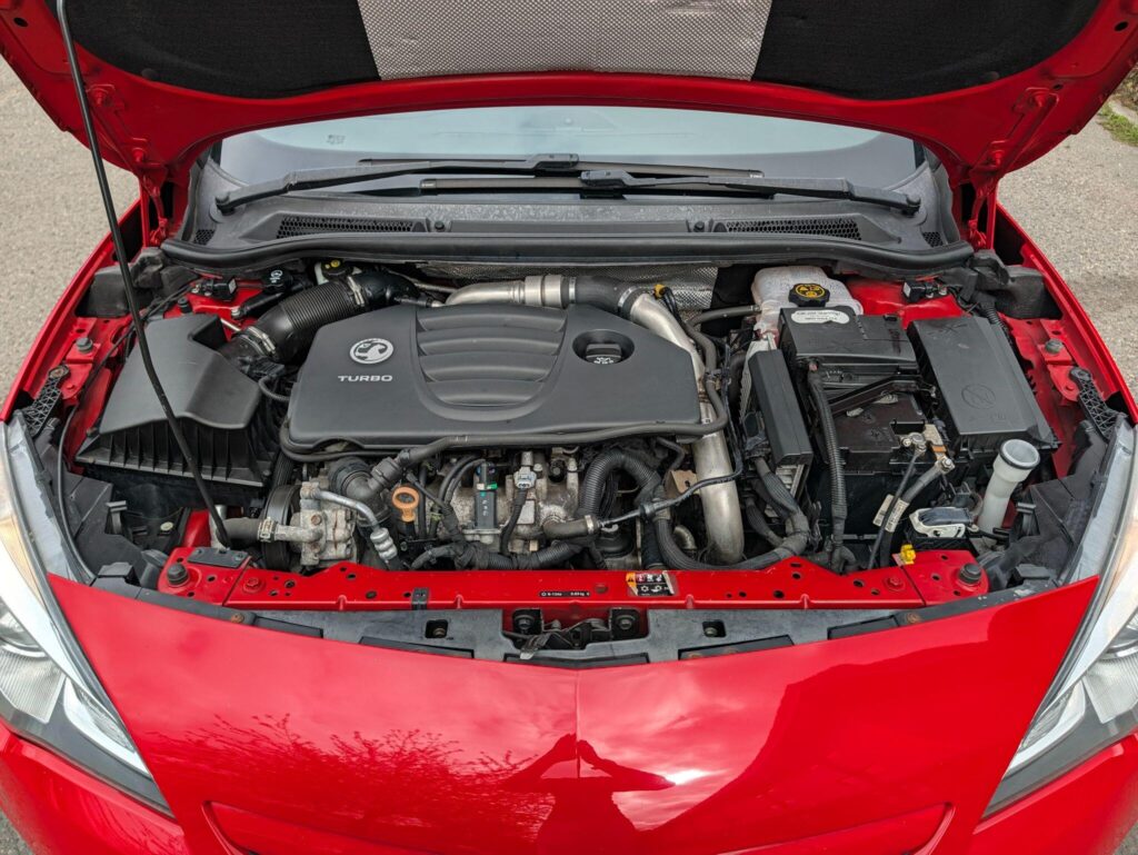 2013 Vauxhall Astra GTC YY63AJU