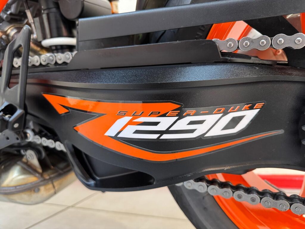2022 KTM 1290 Super Duke R FG22KXR