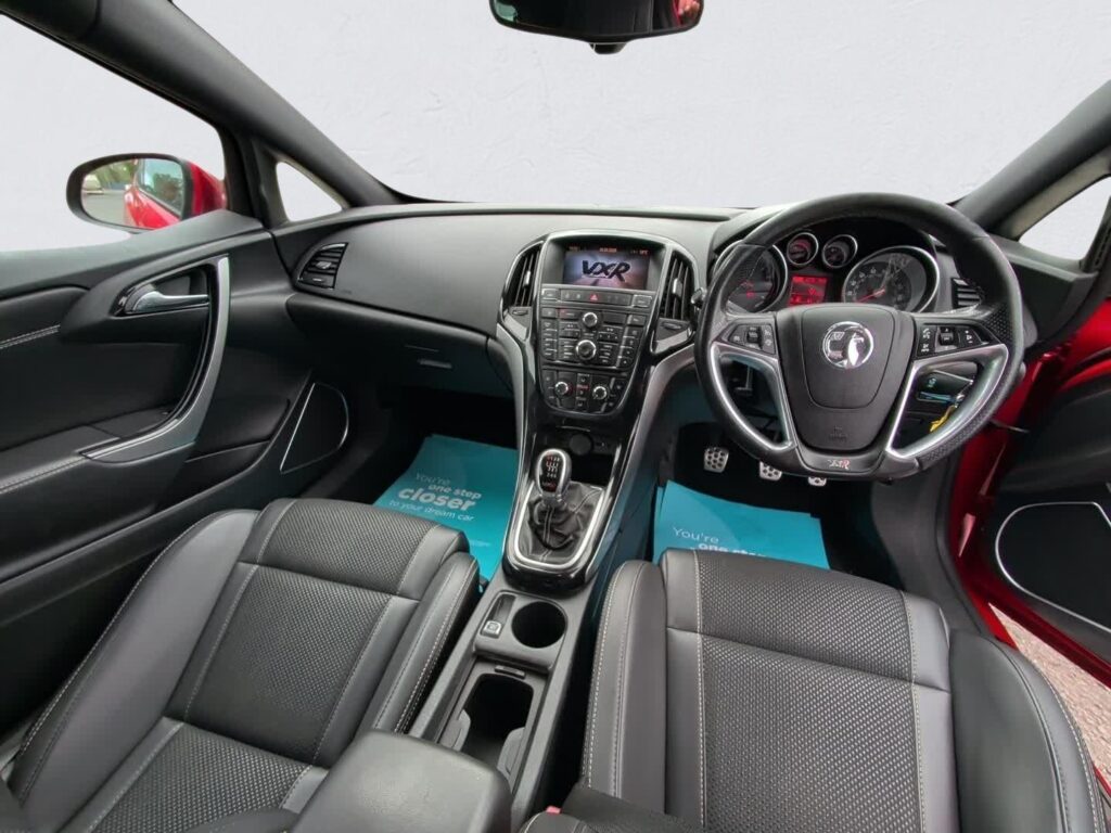 2013 Vauxhall Astra GTC YY63AJU