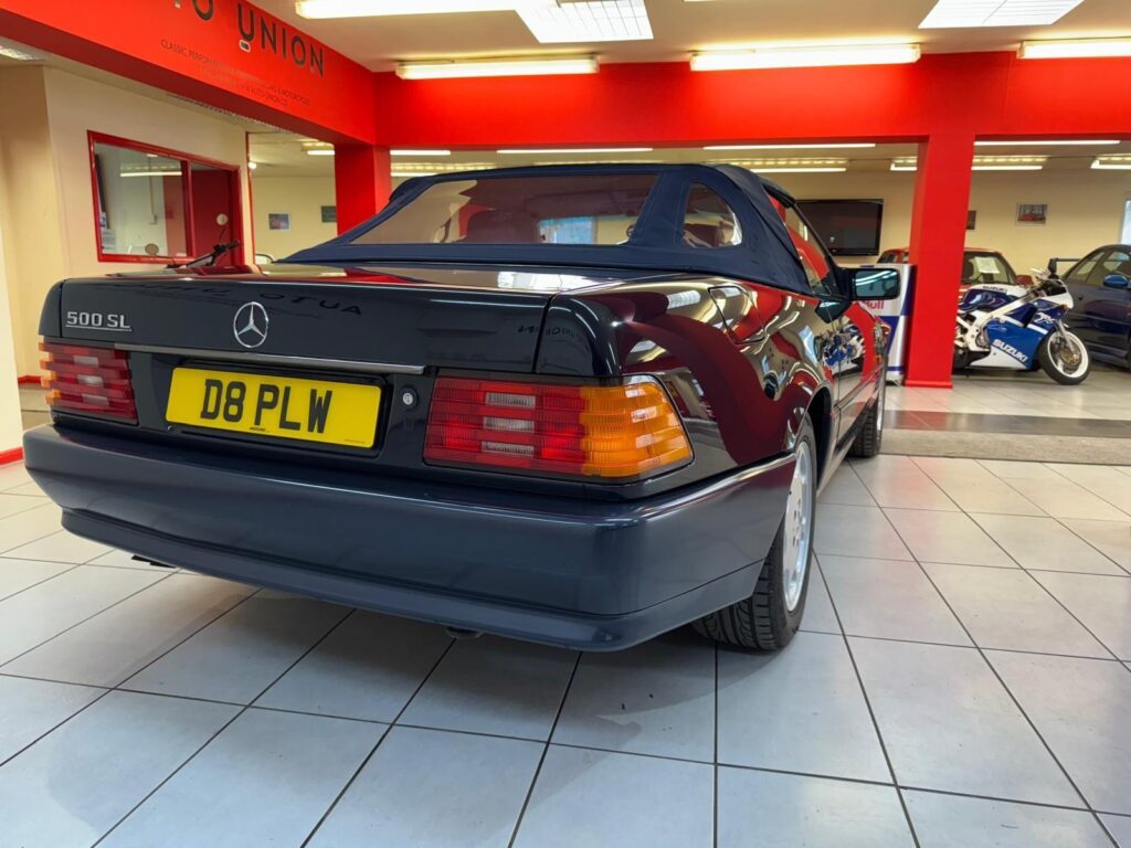 1990 Mercedes-Benz 500 G644TUW