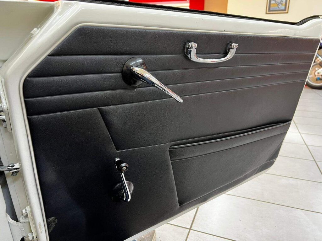 1966 Triumph TR4 HNB103D